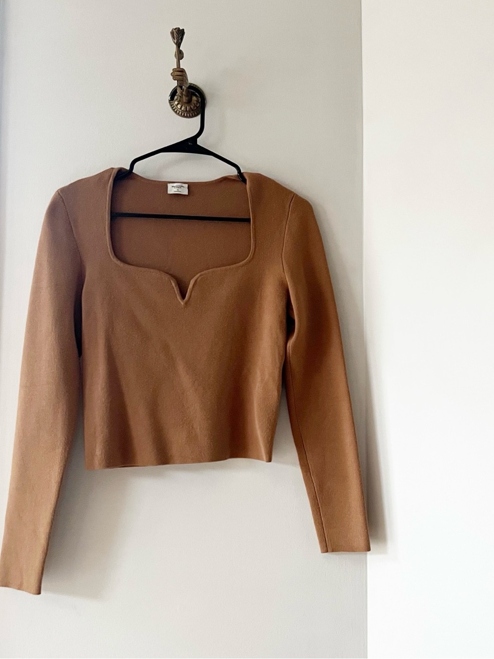 Abercrombie & Fitch Square-Neck Long Sleeve Top in Camel Brown